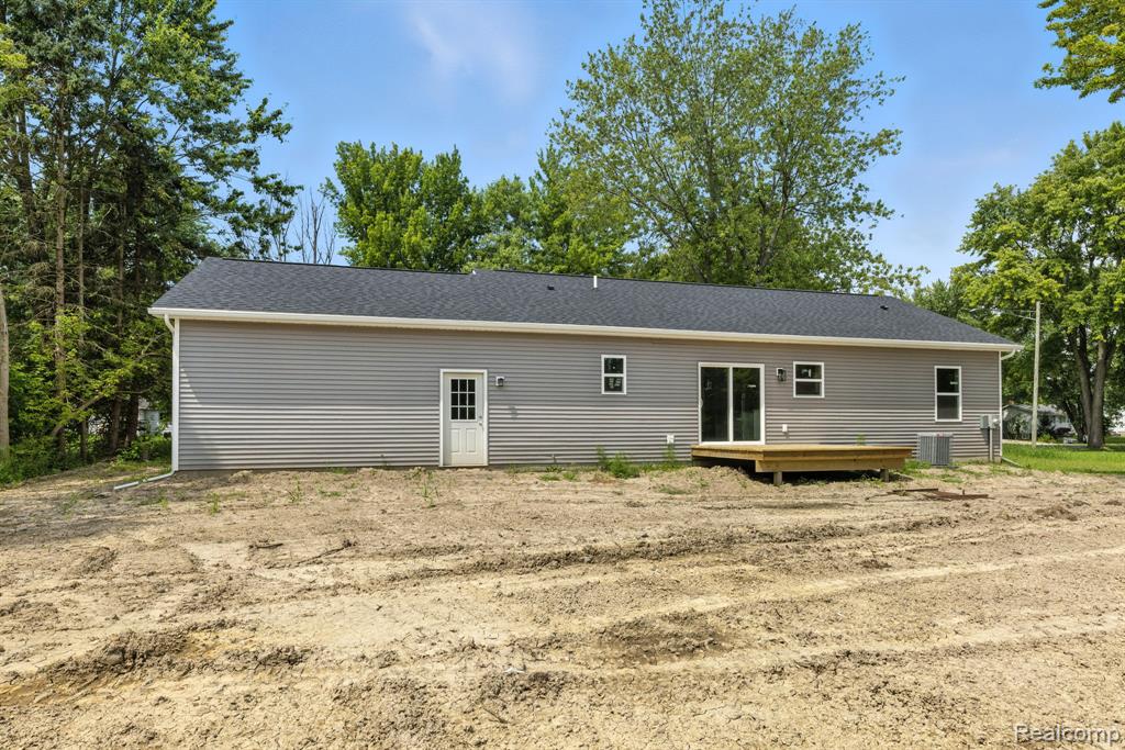 108 N Lester Street, Capac, MI 48014 — Photo 24
