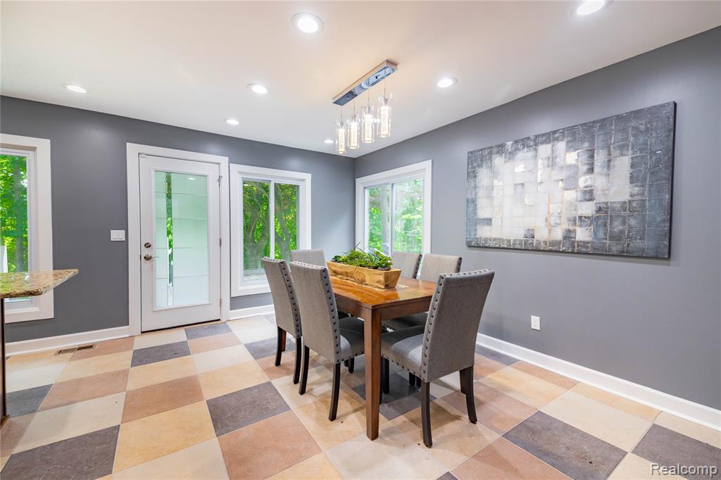 5815 Bloomfield Glens Road, West Bloomfield, MI — Photo 29
