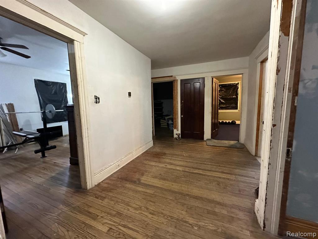 677 ATKINSON Street, Detroit, MI 48202 — Photo 12