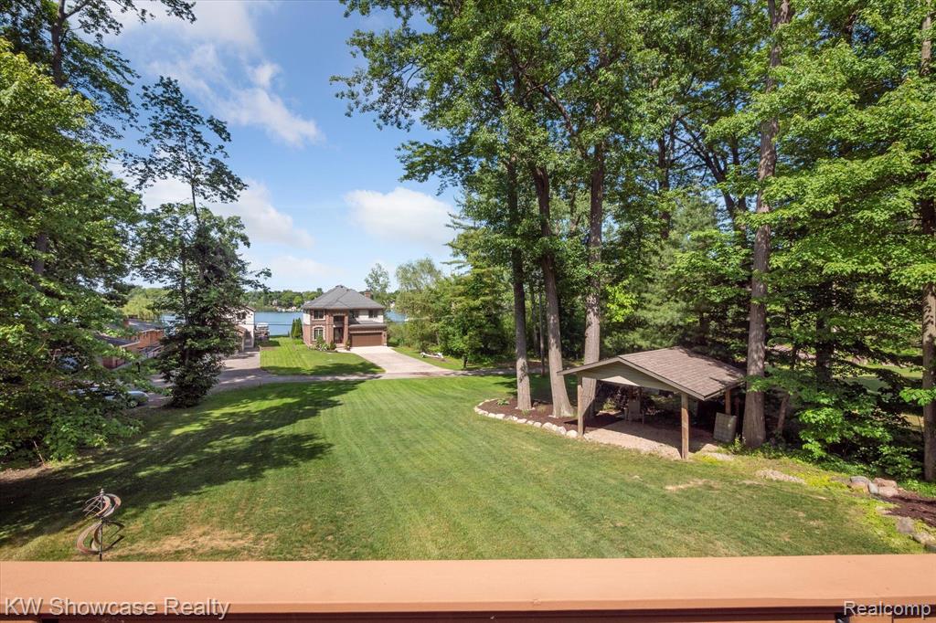 4020 Watuga Street, Commerce Twp, MI 48390 — Photo 2
