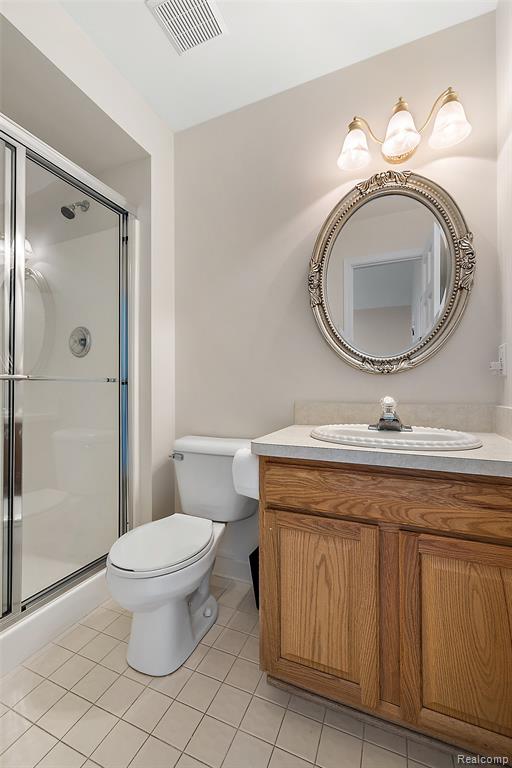 190 Sequoia Lane, Leonard, MI 48367 — Photo 34