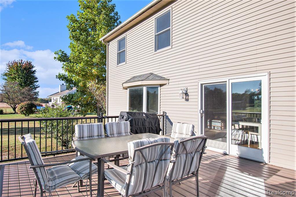 7296 RUSTIC WAY Drive, Fowlerville, MI 48836 — Photo 28
