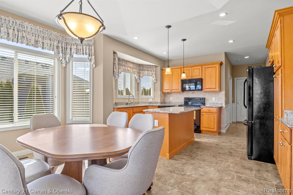 56546 CLEARSTONE Drive, Macomb, MI 48042 — Photo 11