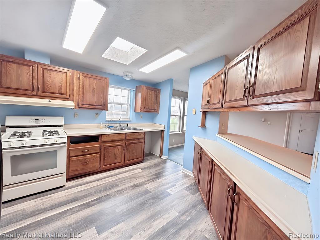 14118 KOEHN Road, Capac, MI 48014 — Photo 9