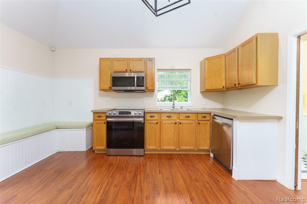 405 Garden Lane, Fowlerville, MI 48836 — Photo 14