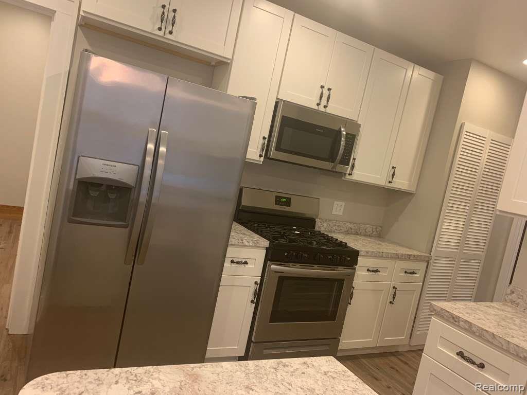 9459 Mitchell Street, Hamtramck, MI 48212 — Photo 2