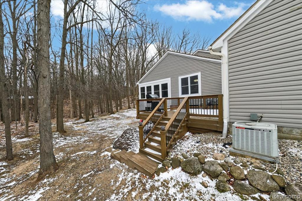 6828 Country Lane Drive, Davisburg, MI 48350 — Photo 25
