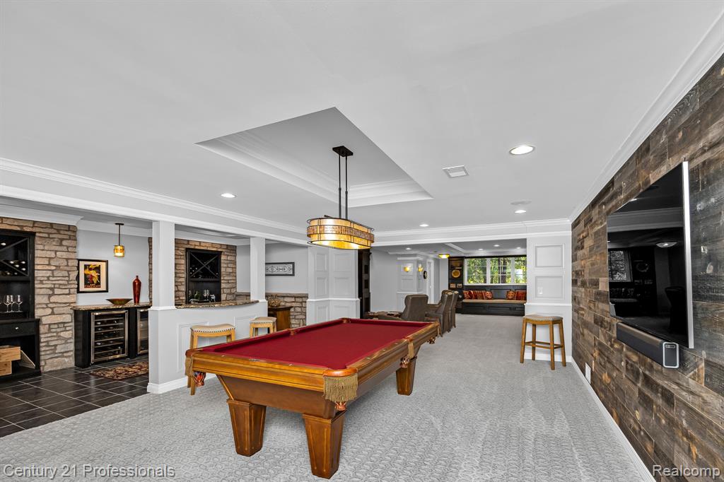 8242 Pine Hollow Court, Grand Blanc, MI 48439 — Photo 38