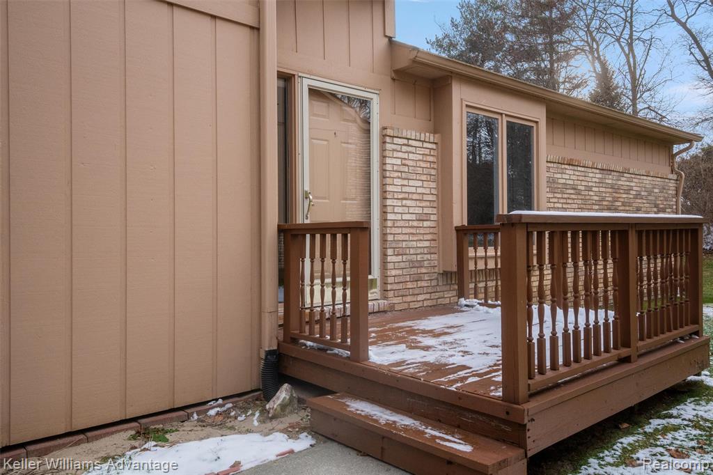 35173 Knollwood Lane, Farmington, MI 48335 — Photo 4