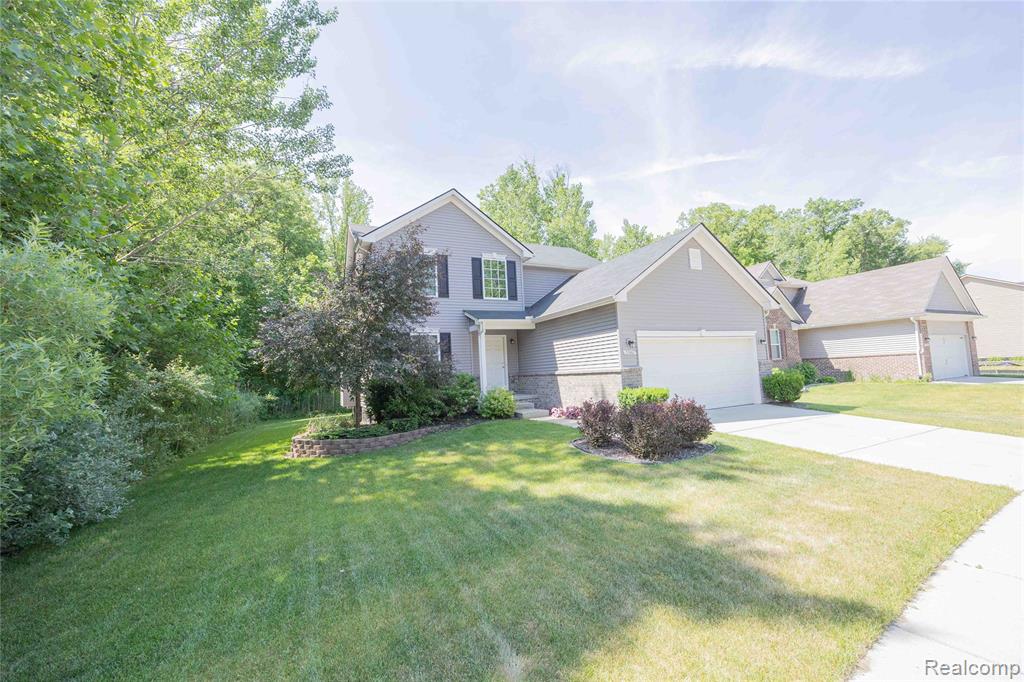 37467 S Dianne Lane, New Boston, MI 48164 — Photo 2