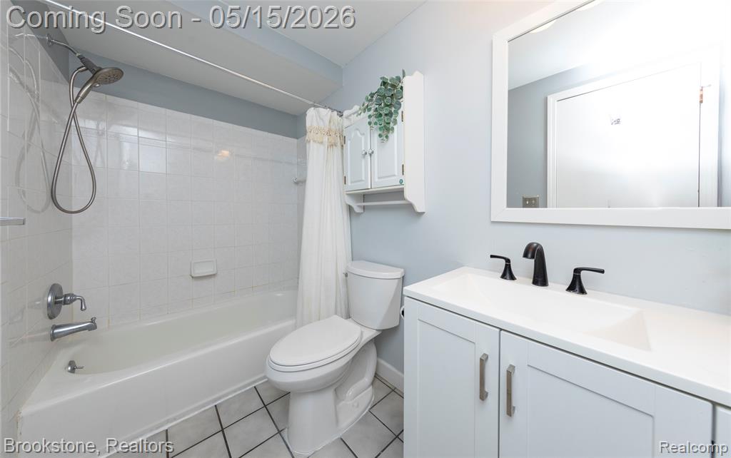 42088 Greenwood, Canton, MI 48187 — Photo 33
