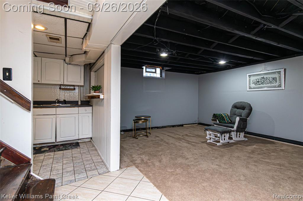 8250 Arnold Street, Dearborn Heights, MI 48127 — Photo 29