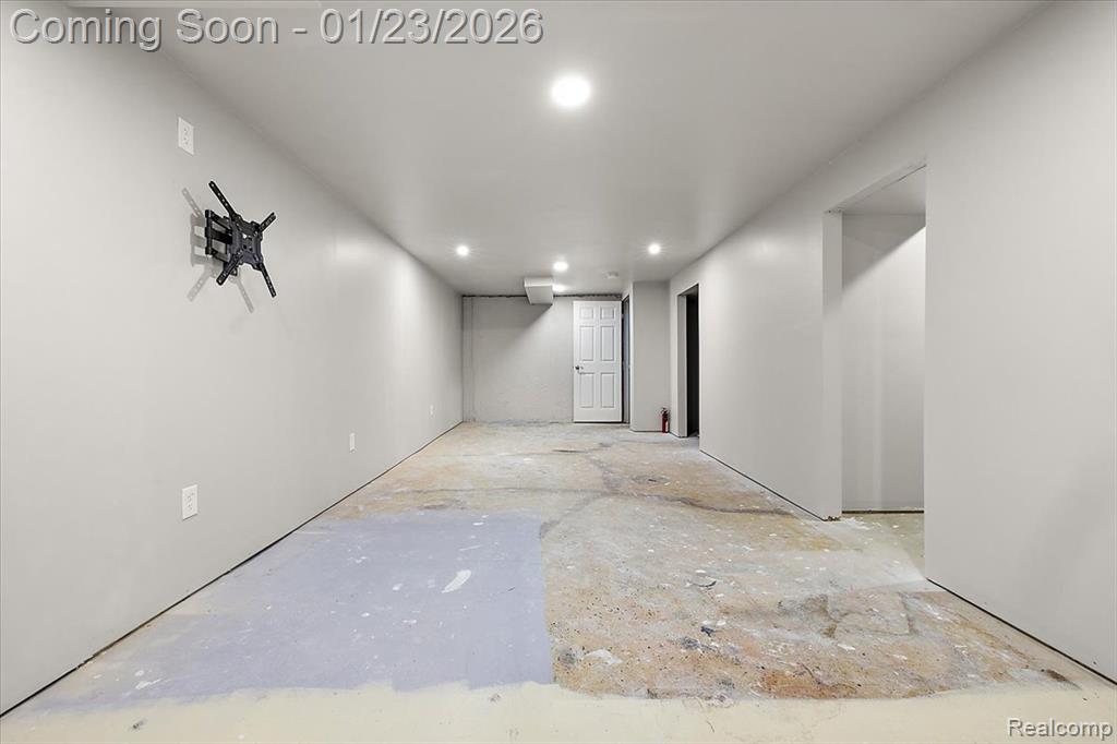 6823 Engleman, Center Line, MI 48015 — Photo 23