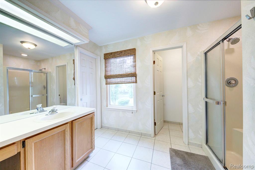 46500 E Oak Manor Court, Canton, MI 48187 — Photo 31