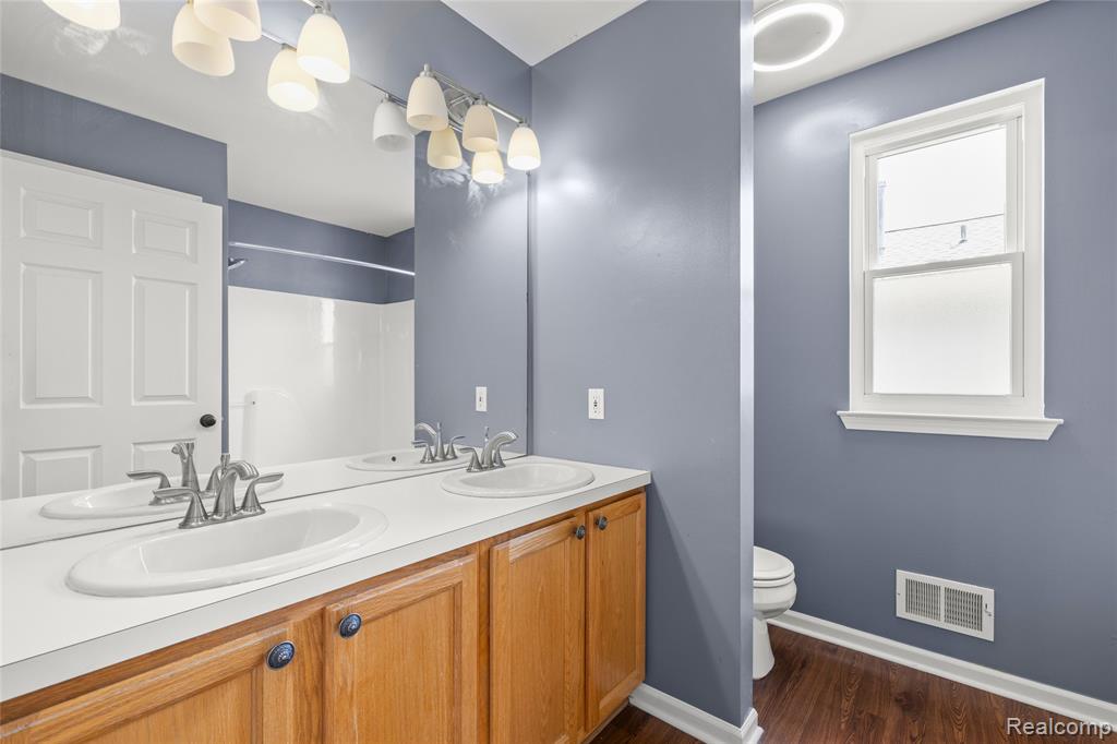 7828 Pleasant Lane, Ypsilanti, MI 48197 — Photo 17