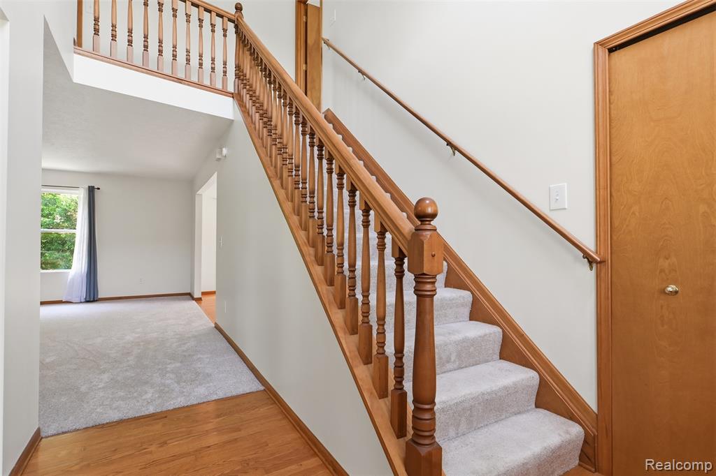 4482 Pleasant Valley Road, Brighton, MI 48114 — Photo 4