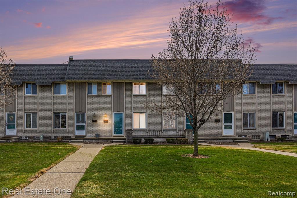 4288 15 MILE Road, Sterling Heights, MI 48310 — Photo 2