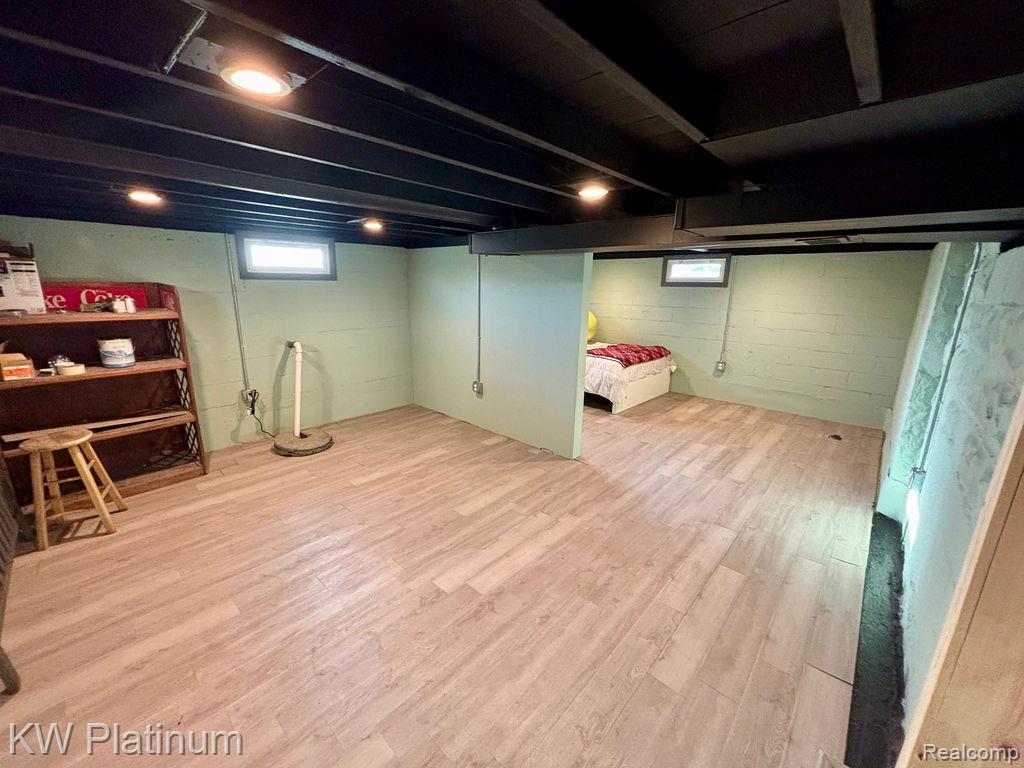 3261 Keewahdin Road, Fort Gratiot, MI 48059 — Photo 20