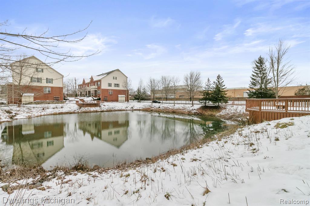 1105 FOUNTAIN VIEW Circle, South Lyon, MI 48178 — Photo 23