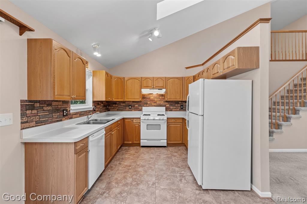 7656 Amanda Circle, Washington, MI — Photo 6