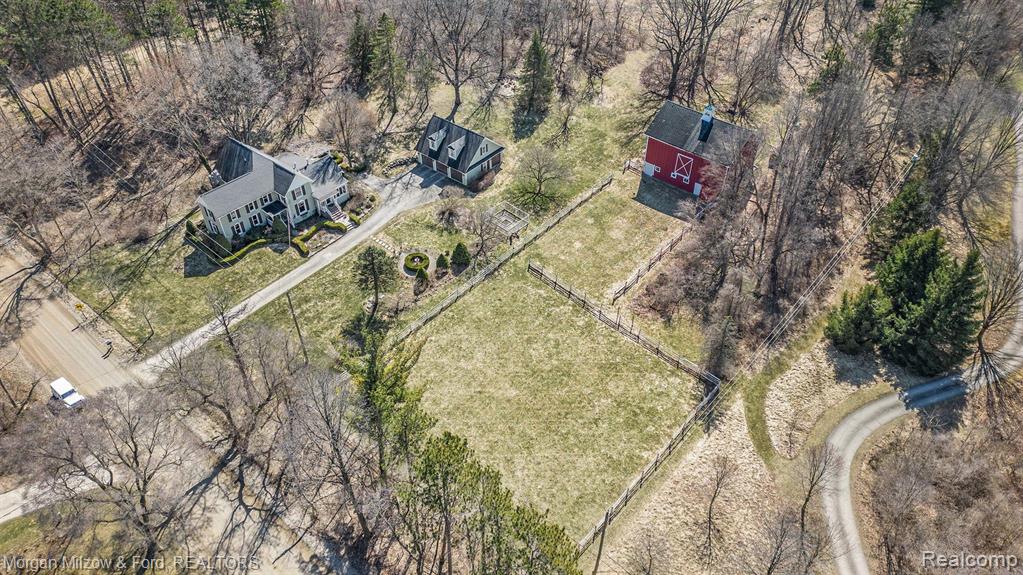9662 Hadley Road, Clarkston, MI 48348 — Photo 38