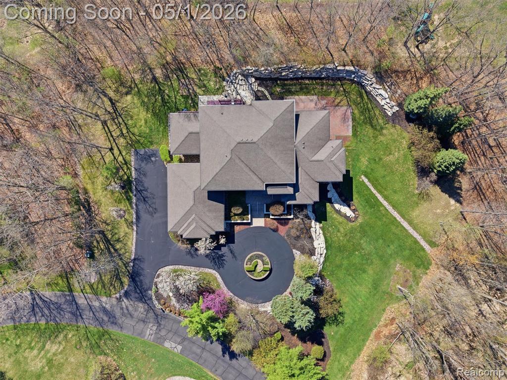 8390 Warwick Groves Court, Grand Blanc, MI 48439 — Photo 4