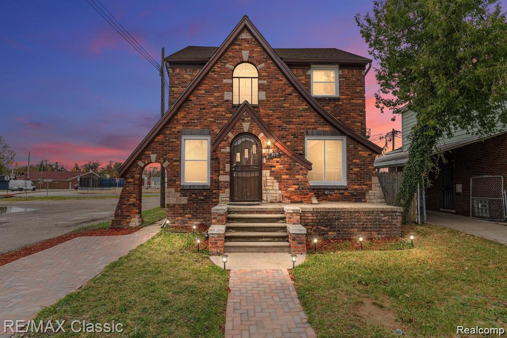 16127 Birwood Street, Detroit, MI 48221
