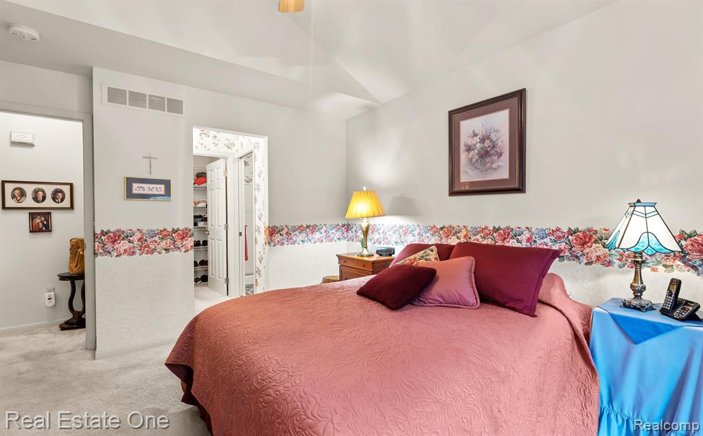 907 CALPERNIA, 29, Wixom, MI 48393 — Photo 10