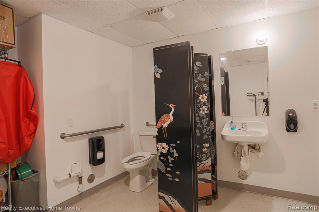 9334 River Road, Algonac, MI, 48001