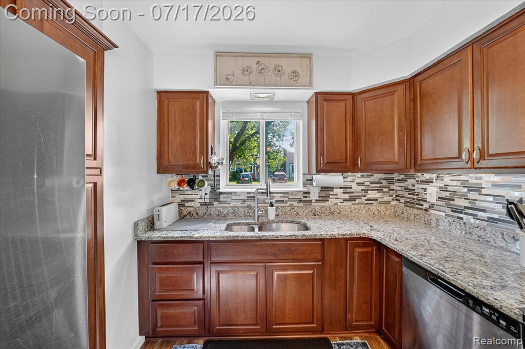 7936 Weddel Street, Taylor, MI 48180 — Photo 17