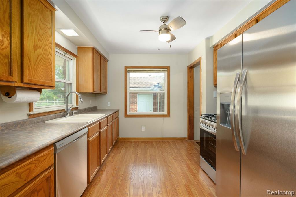 5954 Pine Street, Taylor, MI 48180 — Photo 13