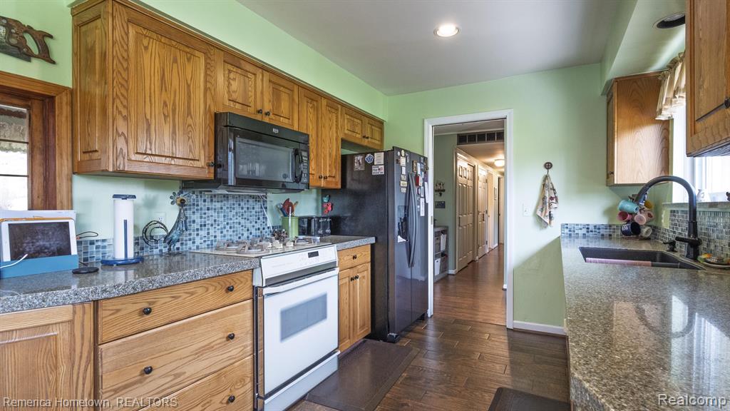 4360 SQUIRREL Road, Bloomfield Hills, MI 48304 — Photo 14