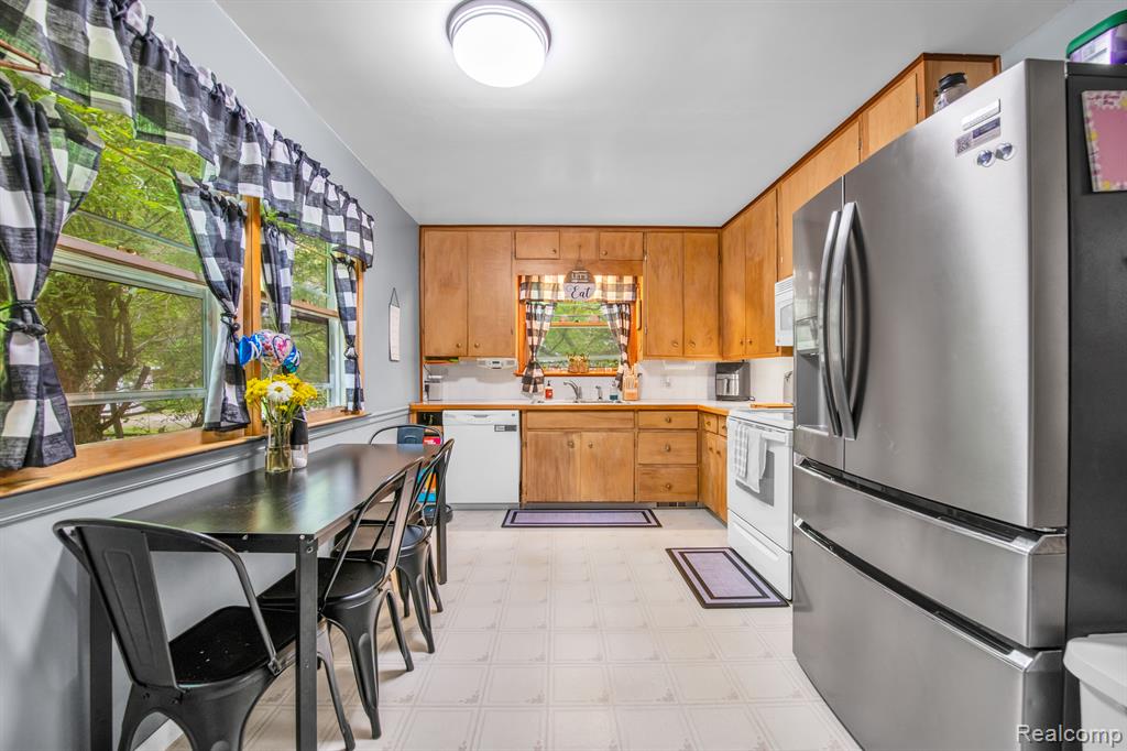6101 W Beard Road, Perry, MI 48872 — Photo 13