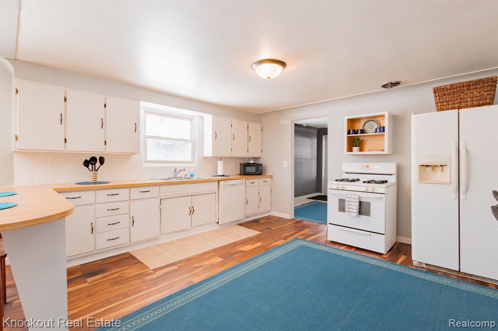 13475 DIXIE Highway, Birch Run, MI 48415 — Photo 12