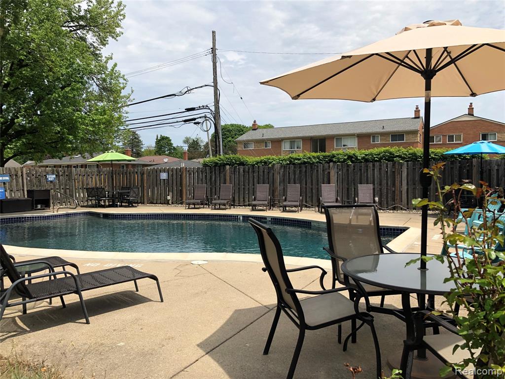3421 Hillside Drive, 24, Royal Oak, MI 48073 — Photo 12