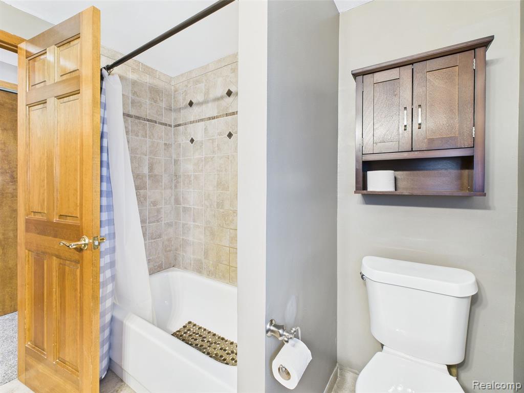 480 PENINSULA Drive, Columbiaville, MI 48421 — Photo 26