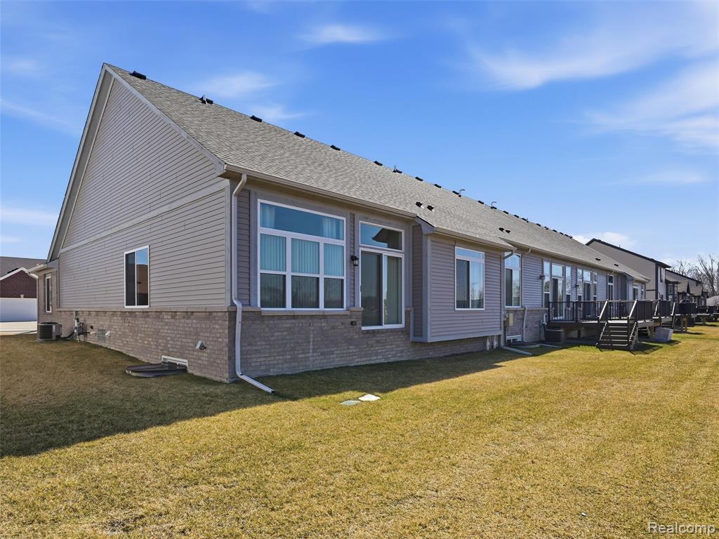 48325 Applegrove Lane, New Baltimore, MI — Photo 4