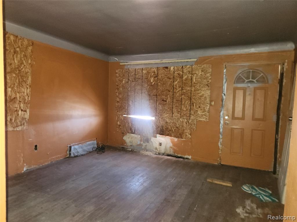 11669 Strathmoor Street, Detroit, MI, 48227