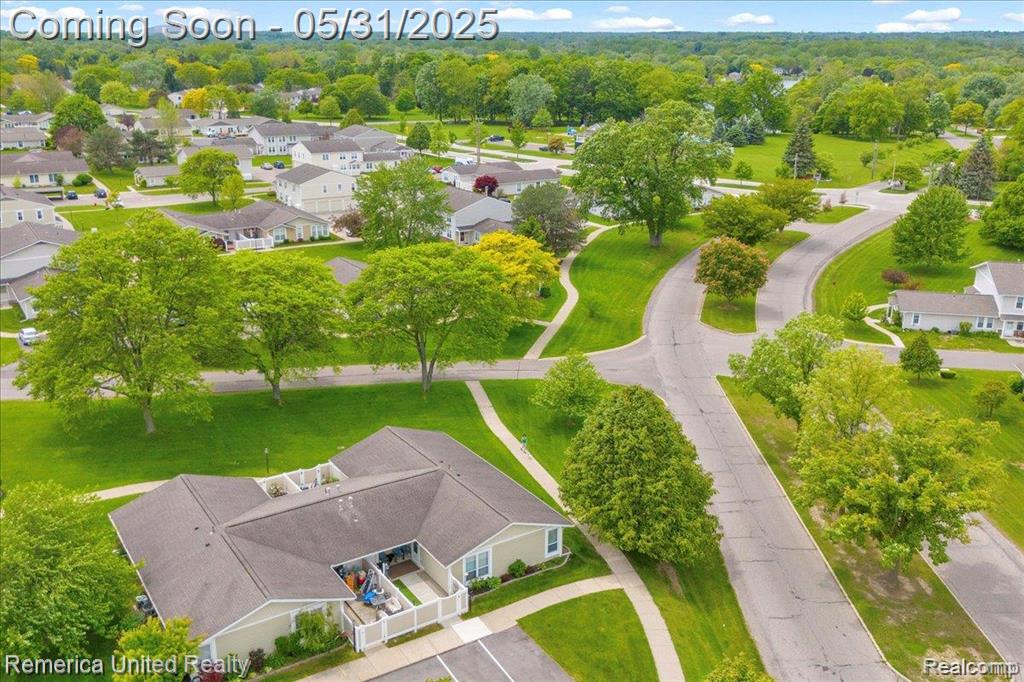 39725 Village Wood Lane, 39, Novi, MI — Photo 27