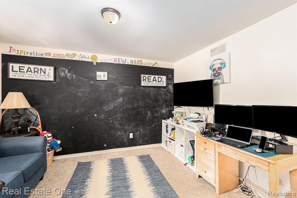 42802 N CUMBERLAND Drive, Van Buren, MI 48111 — Photo 17