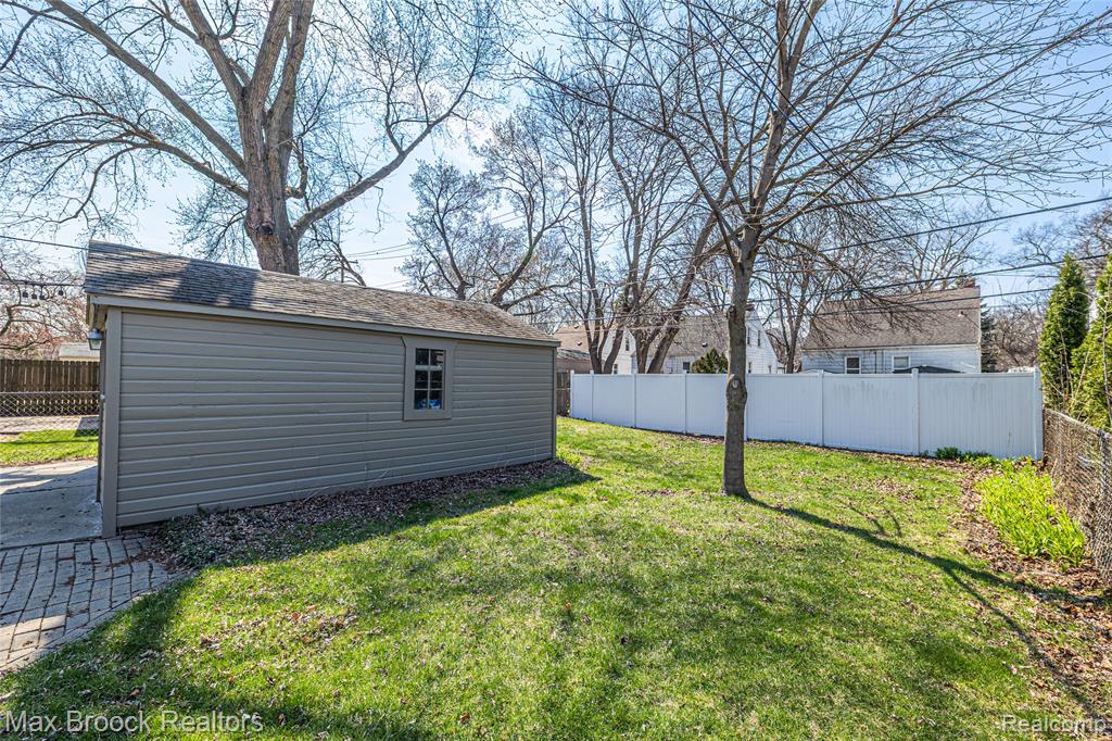 510 S Edison Avenue, Royal Oak, MI 48067 — Photo 19