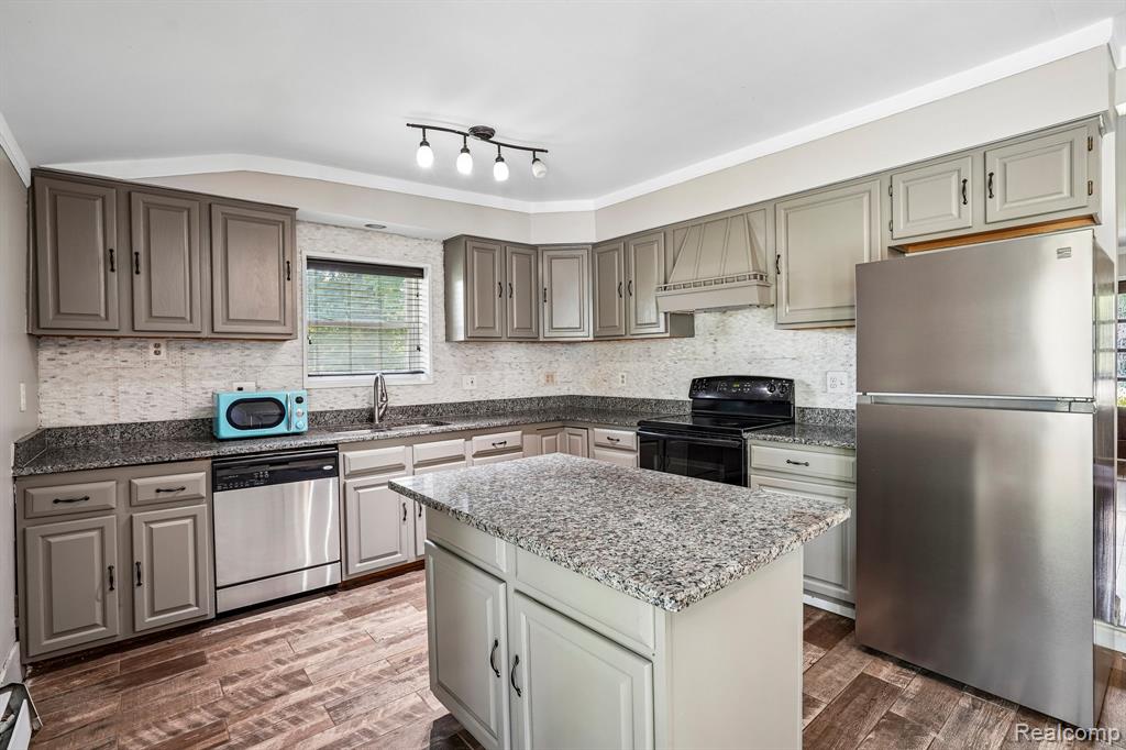7286 Ormond Road, Davisburg, MI 48350 — Photo 11