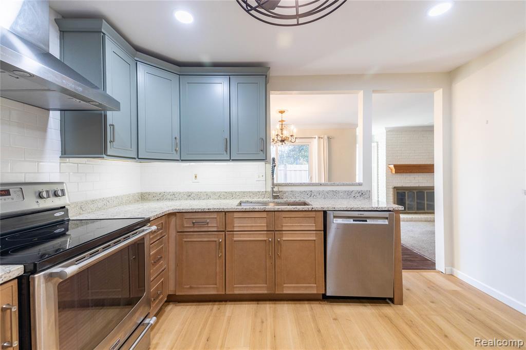 8337 Colony Drive, 2, Grosse Ile, MI 48138 — Photo 14