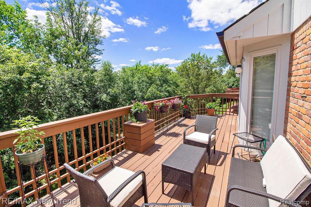 5573 SILVER POND, West Bloomfield, MI — Photo 54