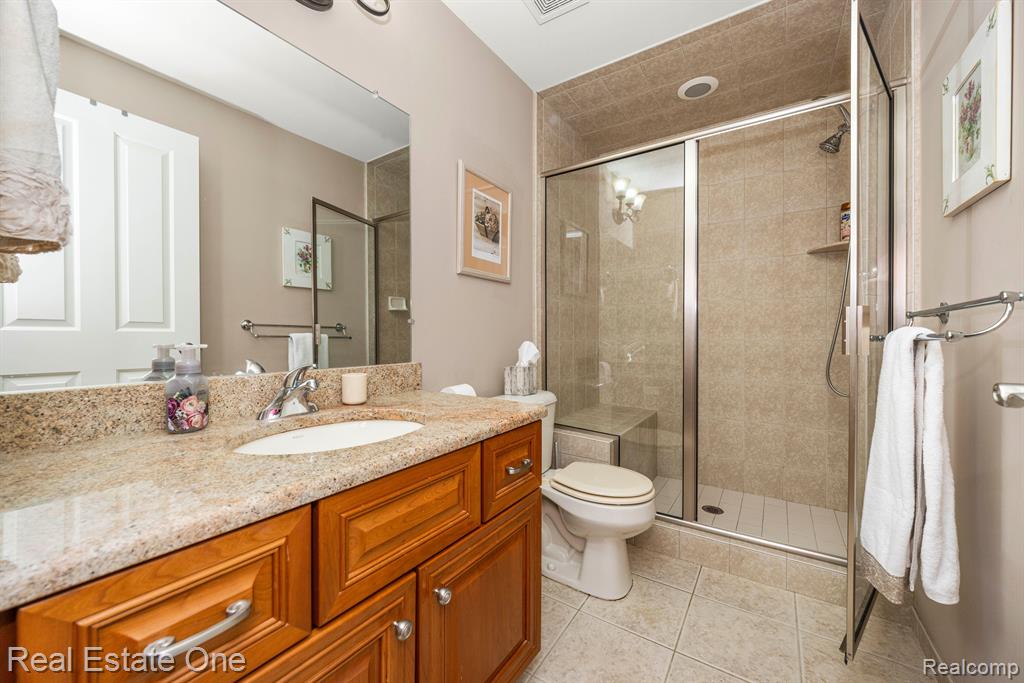 565 ANDOVER Court, Rochester Hills, MI 48306 — Photo 29