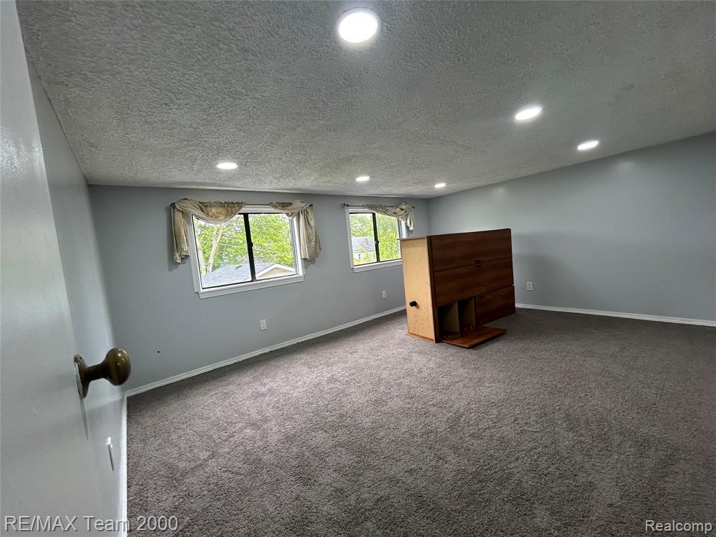 6390 Archdale Street, Detroit, MI 48228 — Photo 22