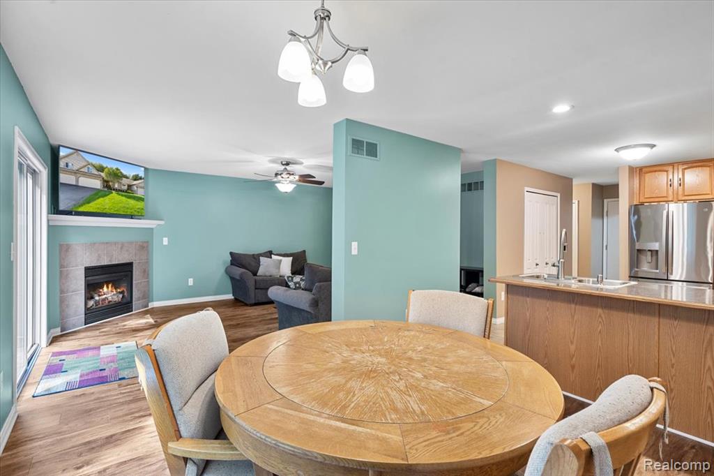 17452 Ava Court, New Boston, MI 48164 — Photo 5