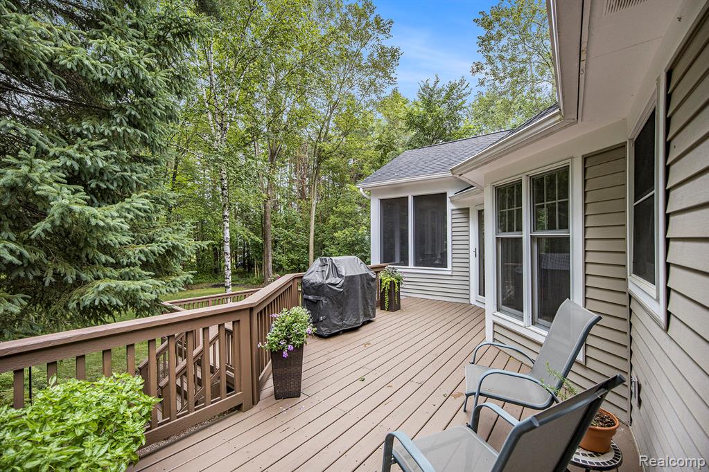 7690 Allen Road, Clarkston, MI 48348 — Photo 33