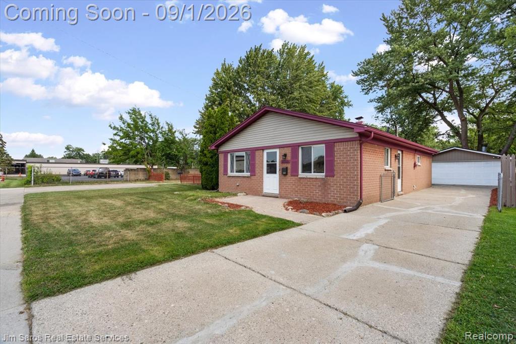 22509 Avon Street, Saint Clair Shores, MI 48082
