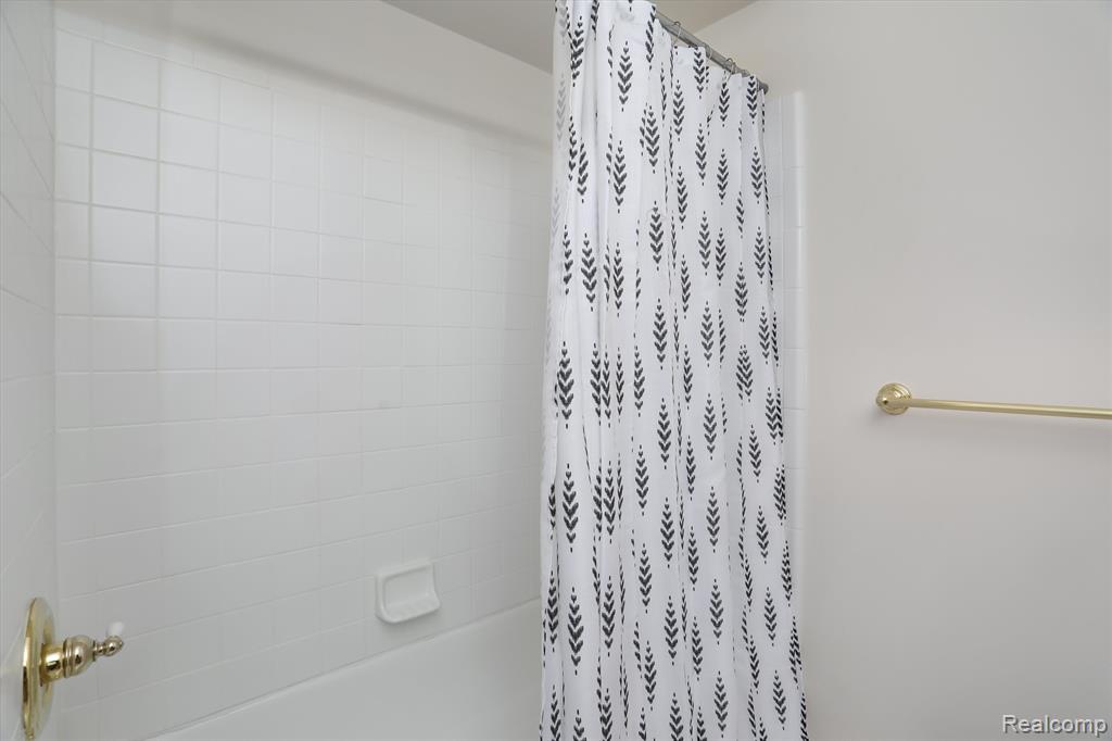 59061 GOLDEN OAK, Washington, MI — Photo 22